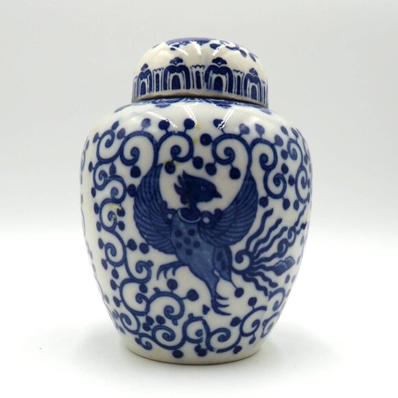 Ginger Jar Vase Lid Blue White Porcelain 5" Phoenix Floral Asian Designs - Picture 1 of 10